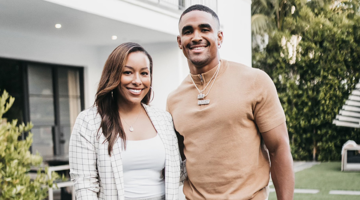 Nicole Lynn is first Black woman agent to represent an NFL QB Jalen Hurts