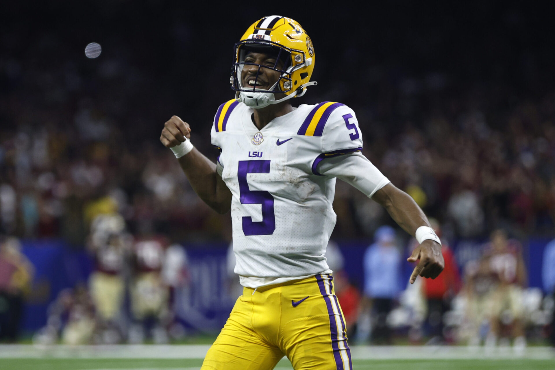 LSU Quarterback Jayden Daniels Would Be A Steal And Best QB In The 2024