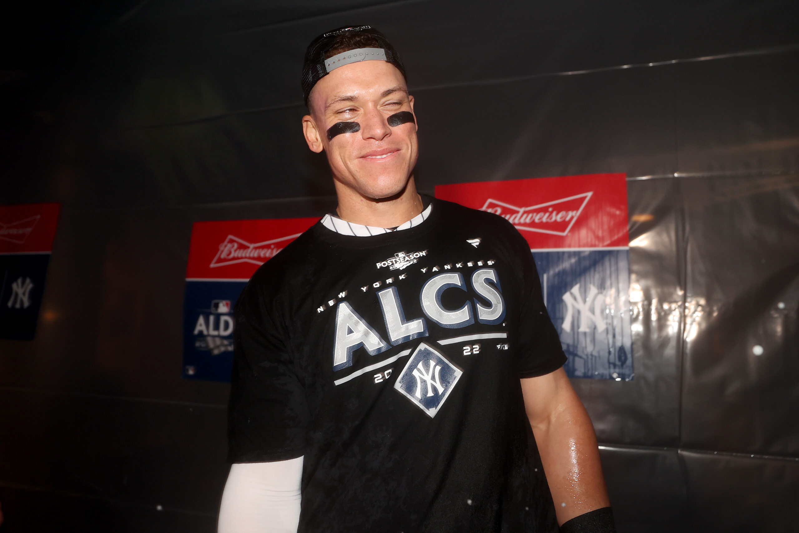 Aaron Judge gets record deal from Yankees