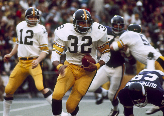 Franco Harris dead at age 72, known for Immaculate Reception