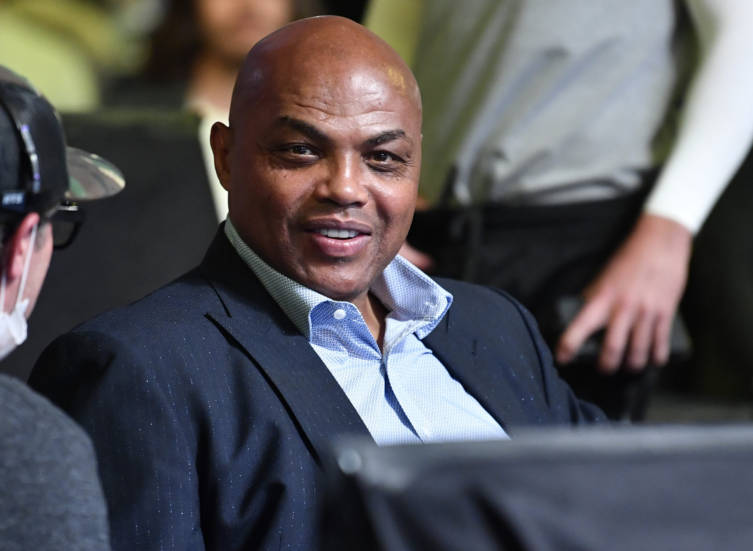 Charles Barkley says if he was Jimmy Kimmel, he would punch Aaron Rodgers in the face.