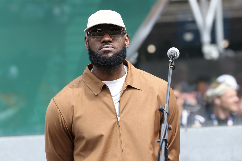 LeBron James’ I Promise School Students Have Been Shooting Airballs On ...