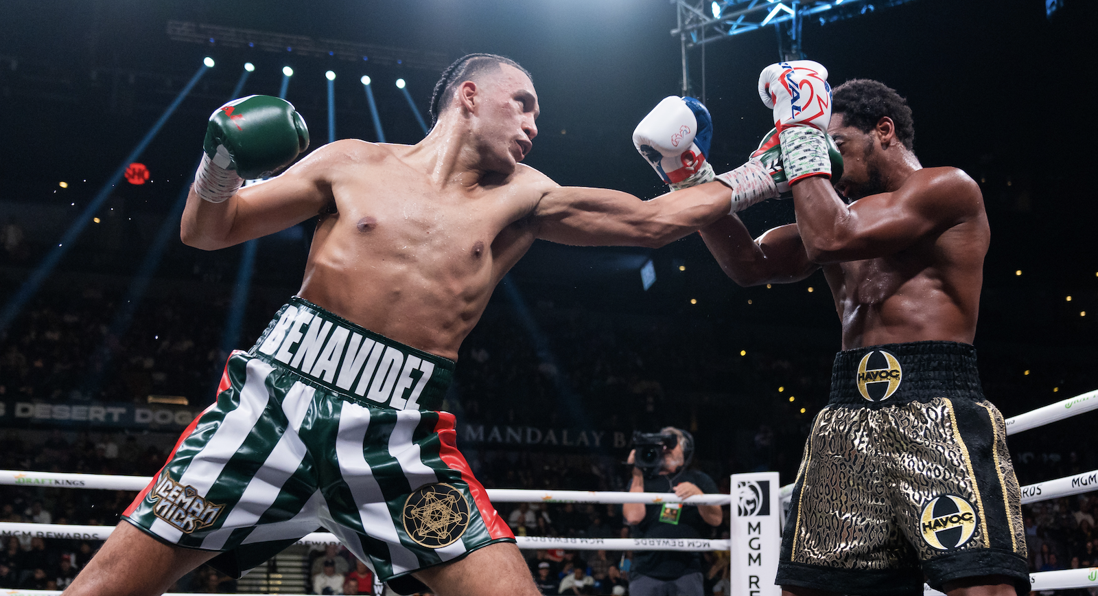 David Benavidez defeats Demetrius Andrade