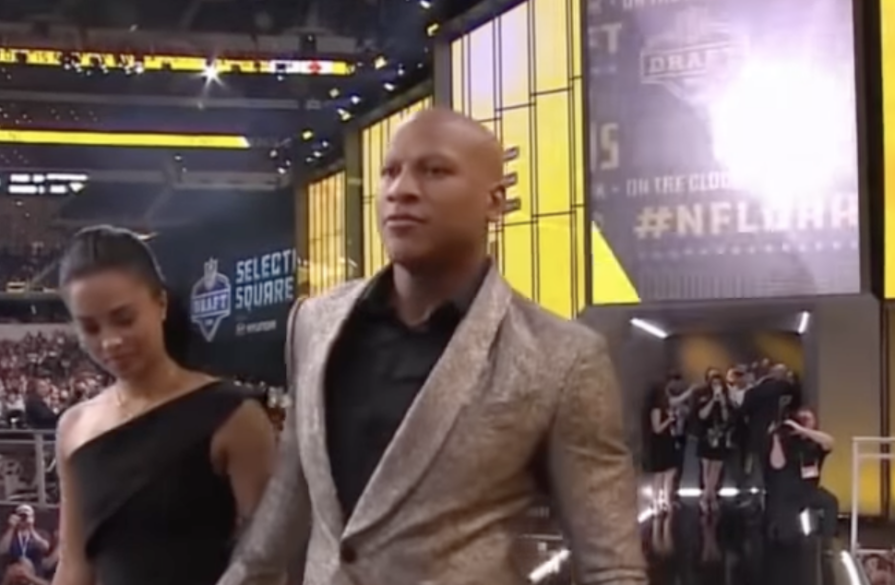 Ryan Shazier gets caught cheating on his wife.