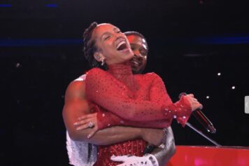 Usher gets up close and personal with Alicia Keys