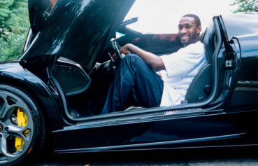 Gilbert Arenas says women should sleep with NBA players and treat it as a business transaction.